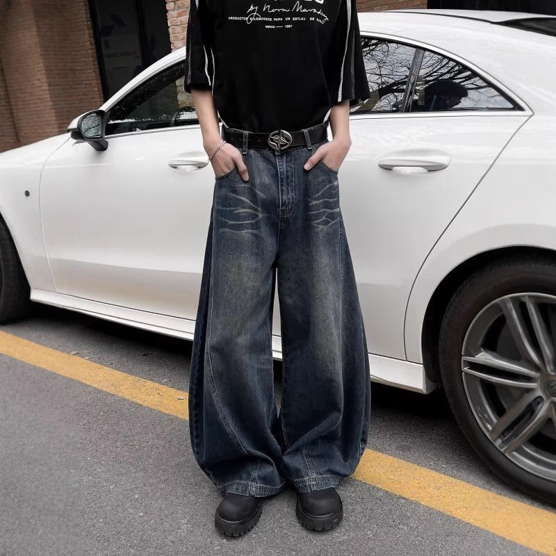 Oversized Washed Jeans