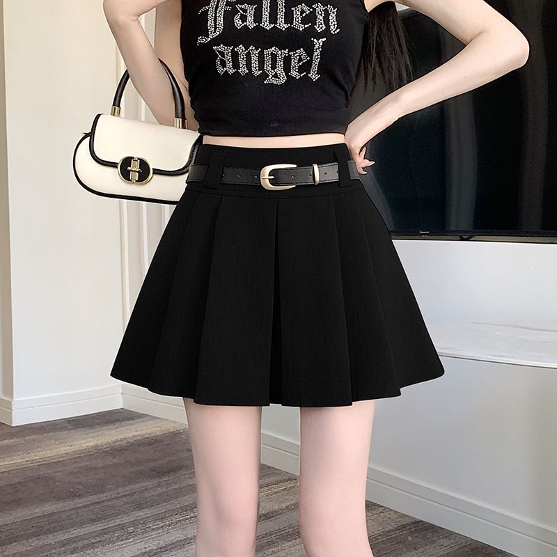 Pleated mini skirt