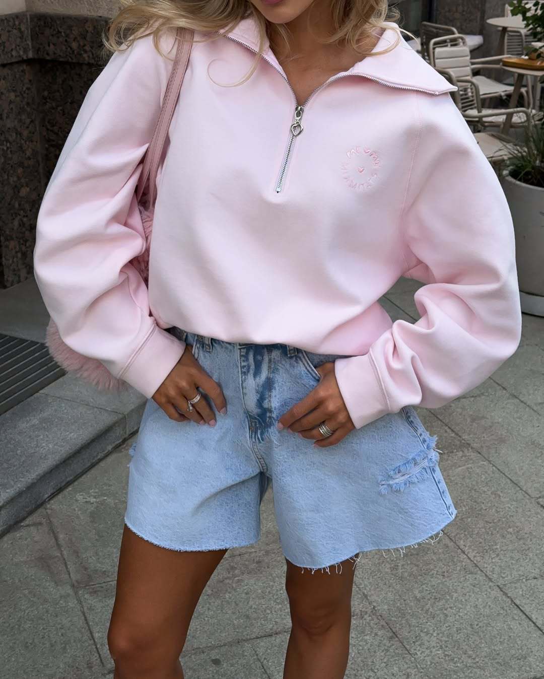Embroidered half-zip sweatshirt in pink